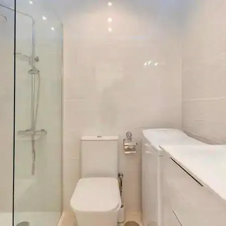 Renovated Modern Elegant Studio With Sea View Apartment
