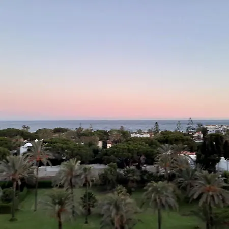 Renovated Modern Elegant Studio With Sea View Apartment *